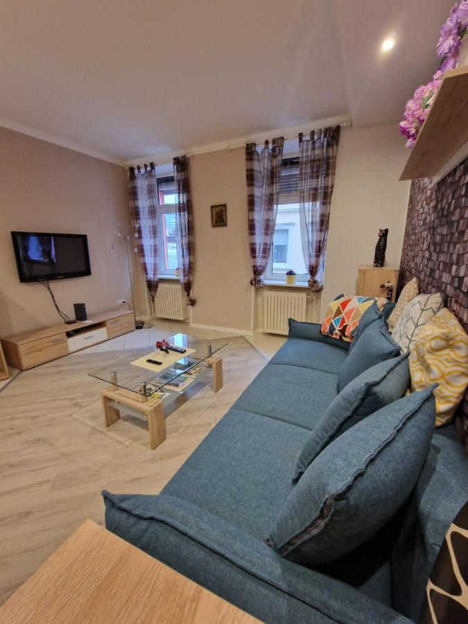 Mozart27 - Ferienwohnung ピルマゼンス エクステリア 写真